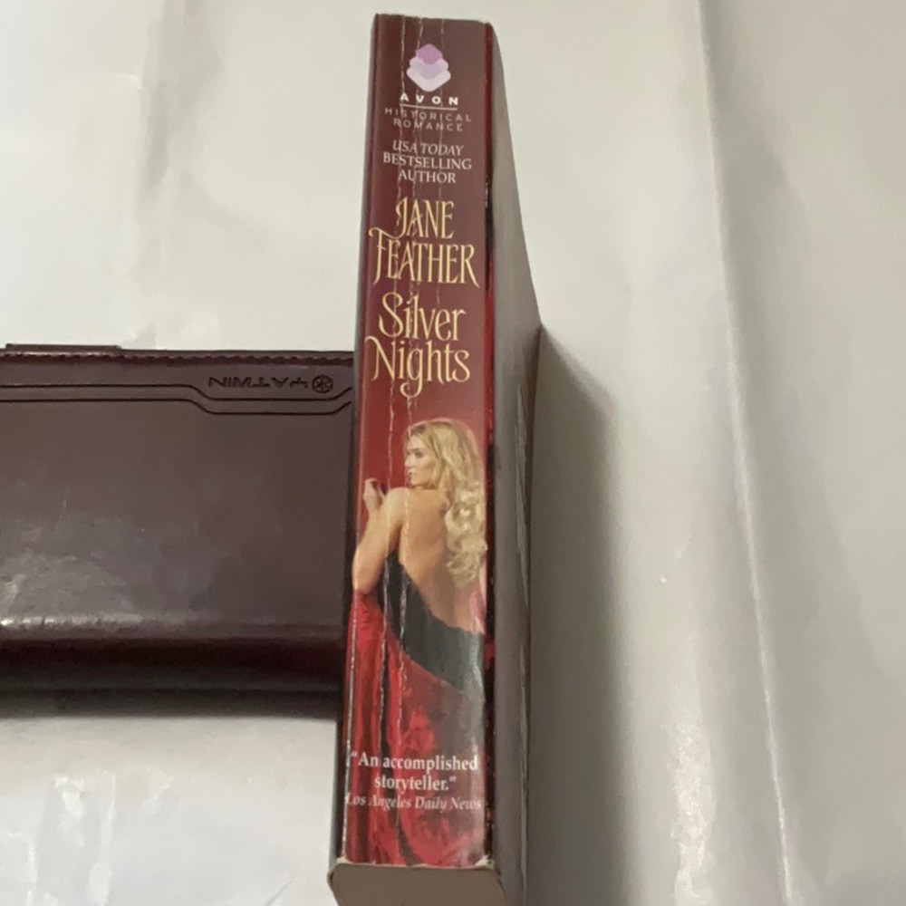 3/$5📚Jane Feather Silver Knights - Picture 3 of 9